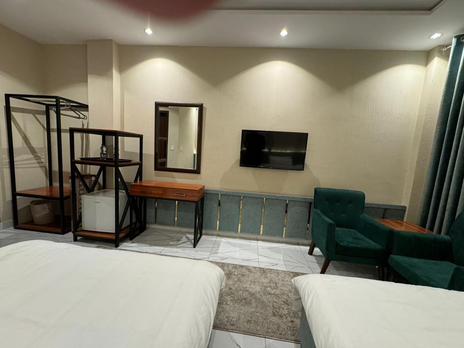 Shelton Boulevard Hotel Λαχόρη Εξωτερικό φωτογραφία